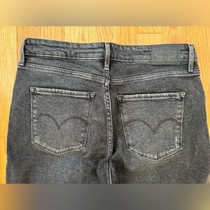 Levi’s skinny jeans